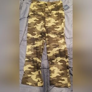 New Thin Cammo Croft&Barrow Pajama Pants